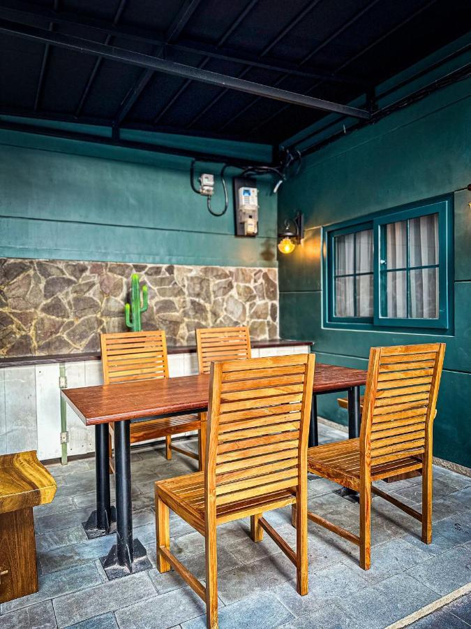 Lugano Arte Homestay Yakarta Exterior foto