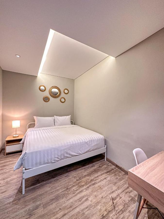 Lugano Arte Homestay Yakarta Exterior foto