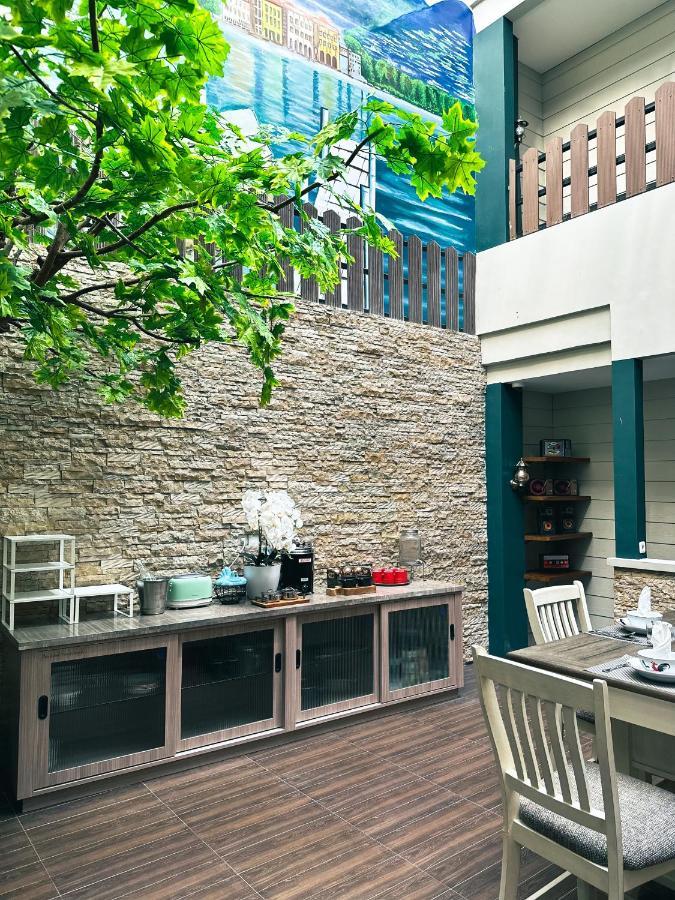 Lugano Arte Homestay Yakarta Exterior foto
