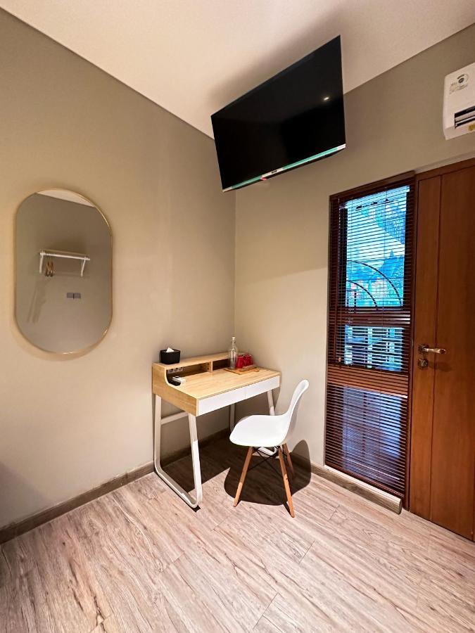 Lugano Arte Homestay Yakarta Exterior foto